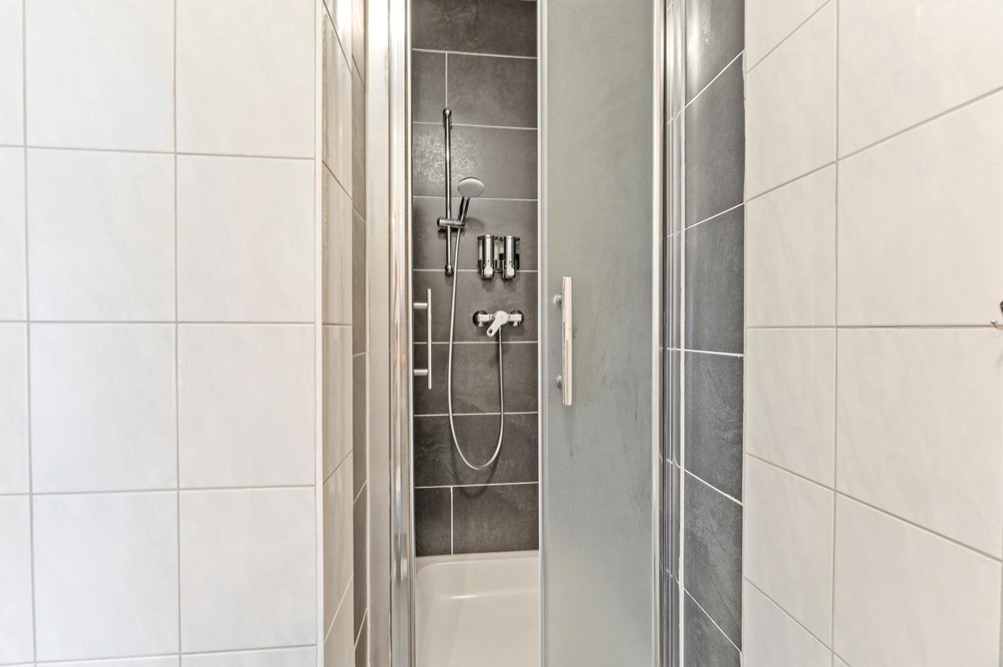 Businesshotel Lemon Suites Self Check-In Messe Airport Mit Kueche - Monteure Willkommen Neuhausen auf den Fildern Kamer foto
